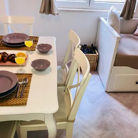 The L Place By Right Place Apartament *